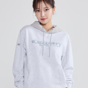 [디스커버리 공식몰] 로고 그래픽 후드티 (라이트 멜란지 그레이) DXHD21054-MGL
