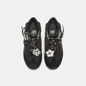 [롯데백화점] 슈콤마보니 2025 New flowerbomb sneakers(black) DG4DA25613BLK / 블랙 LE1220131174