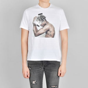 광고 메인 이미지