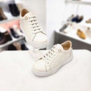 여성 퀼팅 디테일 밴딩 스니커즈 X2HP42ZG15 LM-IVORY 2SB_OD