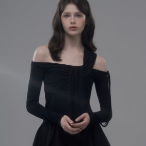 [마우솔레움] Etude Draped Top - Black 25FTS009