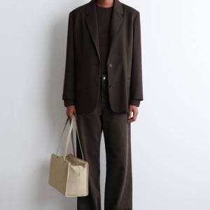 [COS 코스] MARAIS 볼링백 - 스웨이드 (1294689002)