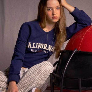 [AK수원점] [후아유] 공용 USA Logo Sweatshirt WHMWF4991U