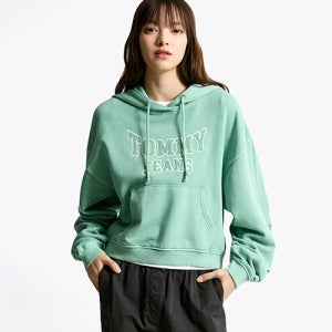 [타미진스] 박시 크롭 바시티 후디 (T32F7TTO51TWT1MAS) T32F7TTO51TWT1MAS