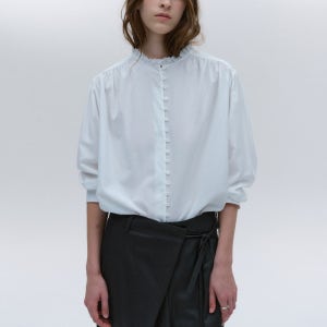 [솔티페블] SHIRRING LACE BUTTON BLOUSE [WHITE]