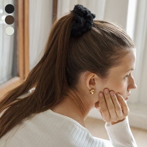 [롯데백화점] 게스 진 여성 헤어리 스크런치 OP3A5584 LE1220172585