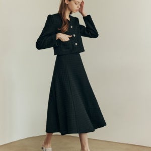[제로스트릿] [세트] 브이넥 트위드 자켓 & 스커트 / 솔리드 블랙 ZMFFST450
