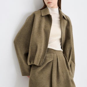 [TIME] 울 블렌드 핸드메이드 플리티드 헴 집업 자켓 / TM2F9WOT444W_GK