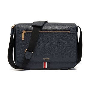 톰브라운 MAG143B 00198 415 공용 크로스백 페블 그레인 삼선탭 리포터