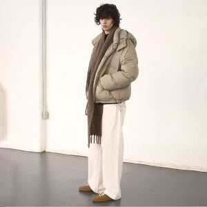 [일꼬르소] 첼시 숏 다운 점퍼 페일 카키 IEJU5F006K4