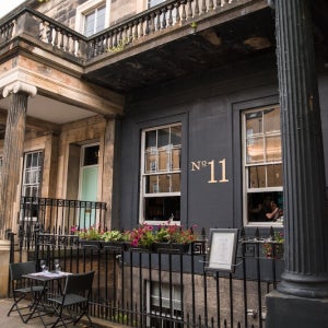 넘버 11 / 에든버러 호텔