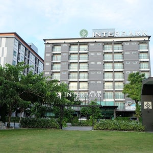 인터파크 호텔 & 레지던스 이스턴 시보드 라용