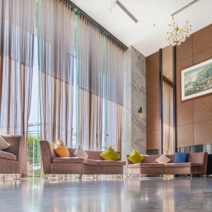 Cat Ba Paradise Hotel - Sky Bar & Massage