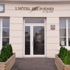 디 오리지널스 부티크, 호텔 레 포엠 드 샤르트르(인터 호텔)