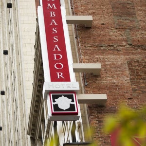 Ambassador Hotel Kansas City, Autograph Collection / 캔자스시티 호텔