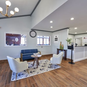 The Mariner Resort Cape Cod by The Red Collection