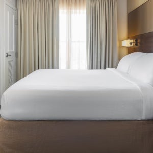 레지던스 인 바이 메리어트 캔자스 시티 앳 더 레전드