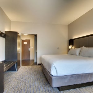 홀리데이 인 익스프레스 & 스위트 섬머빌