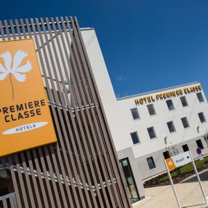 오텔 프레미어 클라스 샤르트르 바르조빌르