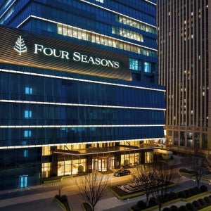 Four Seasons Hotel Dalian / 다롄 시 호텔