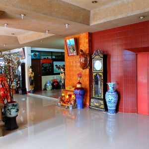 타이룽루앙 백패커스 수랏타니 / 수라타니 호텔