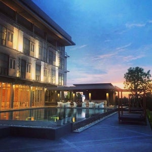 나벨라 호텔 앤 컨벤션 / 랏차부리 호텔