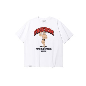 [프리덤] 사이드 체스트 맨 프린팅 티셔츠 (화이트)