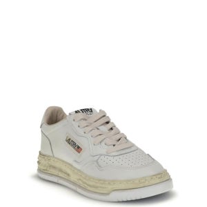 오트리 Medalist x Mihara WHITE AVLWMMY1WHITE AVLWMMY1WHITE