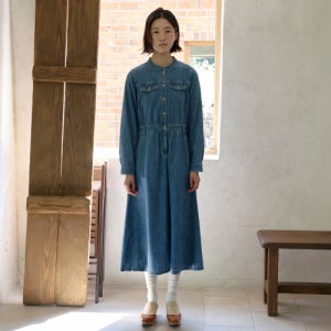 [써스데이 아일랜드] 변형 절개라인 데님 원피스_T256MOP183W T256MOP183W