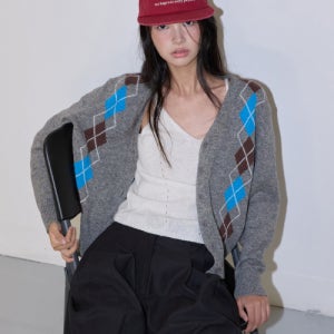 [미치코런던] 아가일 메리노 울 가디건 멜란지 그레이 ML25FO08MG