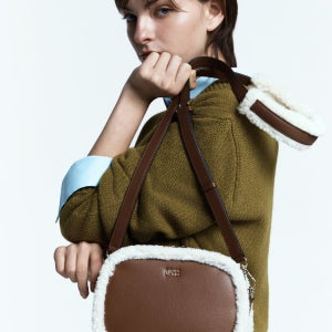 [닥스 액세서리] DAKS WOMENS ACCESSORIES 무스탕 콤비 크로스백 DCBA5F989W2