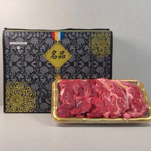 육즙이 고소하고 담백한 국내산 소고기 등심 안심 선물세트 1kg(육우)