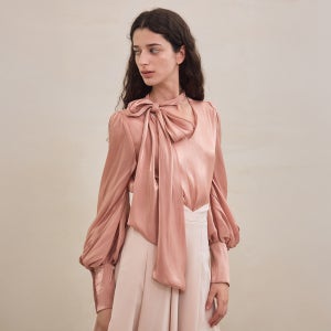 그레이스유 Daisy Satin Puff Blouse 2 Color