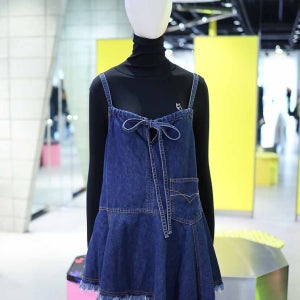 [럭키슈에뜨] 레이어드 데님 원피스 LFPDW24400BUD