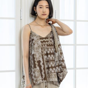 LS_Classical sleeveless top_BROWN