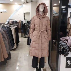 [프로그램] 프로그램NC해운대점 파격할인 가볍고 따뜻한 후드 롱 패딩 P244D015