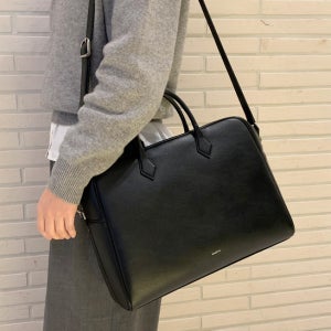 [헤지스 액세서리] 블랙 단색 가죽 토트 겸 토트백 HJBA5F868BK