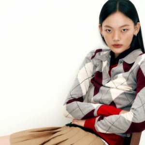 [타미힐피거 우먼] 슬림 아가일 폴로 스웨터