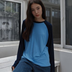 [38컴온커먼] Soft Contrast Raglan Long Sleeve (Blue)