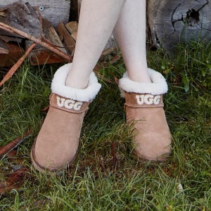오즈웨어 어그 울트라 미니 부츠 시어링 호주 UGG 로고 마테라쎄 어그부츠