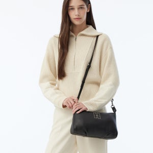 [닥스 액세서리 여성] [스테디셀러] 블랙 DD로고 소가죽 체인숄더백 WCBA4F401BK