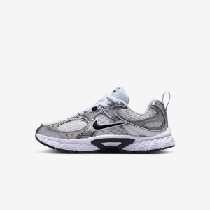 나이키 V5 RNR 리틀키즈 신발 HQ6412-100