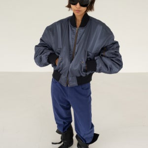 [에스이오] DAMAGED MA-1 BOMBER JACKET STEEL BLUE SEO25FJU02BL