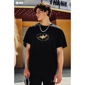 [골든베어][Golden Bear](U)(GOLDENBEAR X BATMAN) 배트맨 로고 그래픽 반팔 라운드 티셔츠(G4TAW25031BKX)
