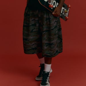 [엠페브] 크립틱 카모 버뮤다 쇼츠 차콜 ME53UPT307CH