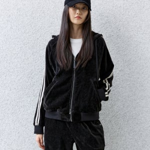 [오아이오아이 컬렉션] 벨루어 후드집업 [BLACK] OK4C1MKO91BKA