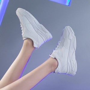 [하프클럽]심플 디자인 원화이트 여성 어글리 슈즈 D8800 남성