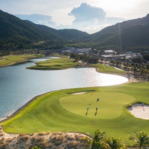 동남아 베트남 나트랑 골프 해외여행 벚꽃 에 나트랑 풀빌라 가족골프추천 1월 4박5일