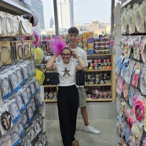 두바이 왕복 교통편이 포함된 익스프레스 쇼핑 투어