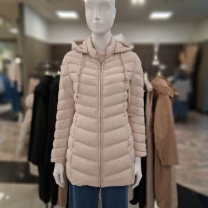 [꼼빠니아] 2층 꼼빠니아 덕다운 경량 후드 점퍼 CAEW0-WIH030